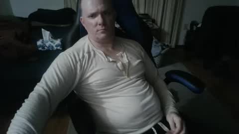 Snapshot of emsguy1 chatting on 23, 3, 2026 Matt online show from 23, 3, 2026