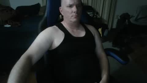 Snapshot of emsguy1 chatting on 17, 5, 2026 Matt online show from 17, 5, 2026