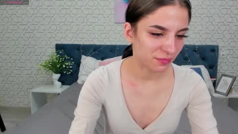 Snapshot of emy__angel chatting on 14, 2, 2025 emy__angel online show from 14, 2, 2025