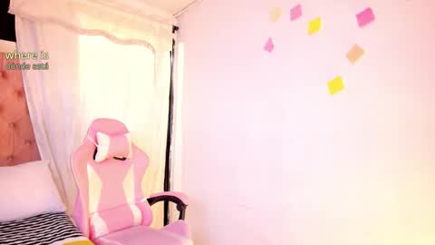 Snapshot of emy_bw chatting on 1, 10, 2025 Emy New profile my other account was suspended follow me online show from 1, 10, 2025