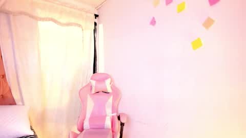 Snapshot of emy_bw chatting on 6, 10, 2025 Emy New profile my other account was suspended follow me online show from 6, 10, 2025