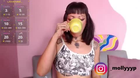 Snapshot of emy_molly chatting on 16, 2, 2025 emy_molly online show from 16, 2, 2025