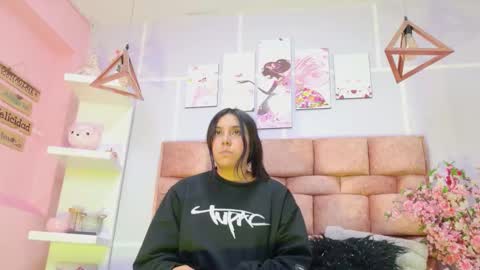 Snapshot of emy_noa chatting on 24, 9, 2025 Emy Noa online show from 24, 9, 2025