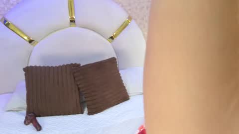 Emy  online show from 5, 11, 2025