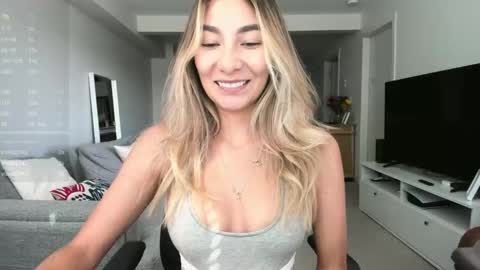 emyconneer online show from 16, 9, 2025