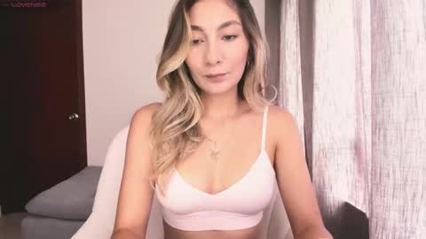 emyconneer online show from 13, 10, 2025