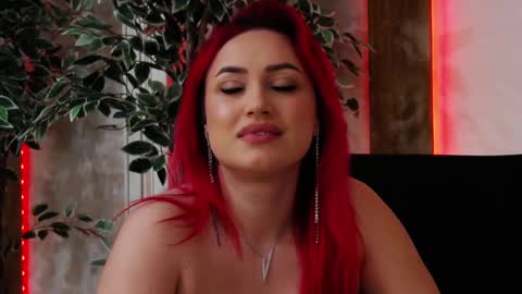 Snapshot of emyhilton_ chatting on 14, 2, 2025 Emy online show from 14, 2, 2025