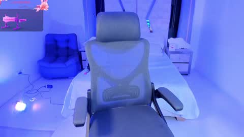 Emy Silver online show from 8, 2, 2025