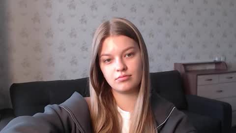 EmySway online show from 10, 10, 2025