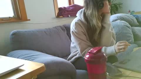 emyxxl online show from 12, 2, 2026