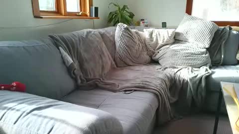 emyxxl online show from 25, 3, 2026