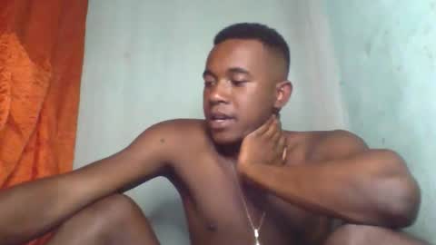 Snapshot of enarson chatting on 13, 4, 2026 enarson online show from 13, 4, 2026