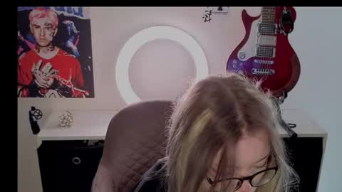 Snapshot of endicawilde chatting on 7, 7, 2026 Endica online show from 7, 7, 2026