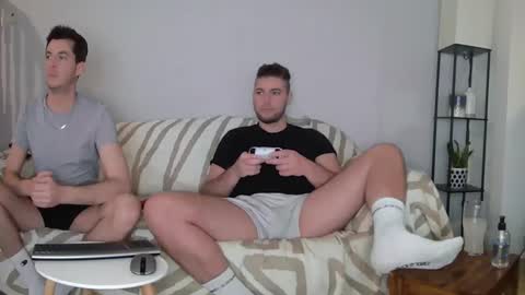 Englishladxxx online show from 5, 1, 2025