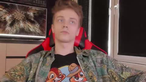 Snapshot of enkeer chatting on 8, 3, 2026 Enker online show from 8, 3, 2026