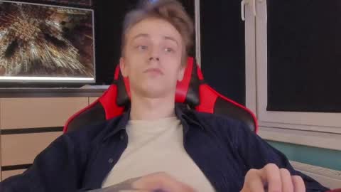 Snapshot of enkeer chatting on 11, 4, 2026 Enker online show from 11, 4, 2026