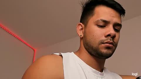 enmanuelgutierrez40 online show from 6, 1, 2026