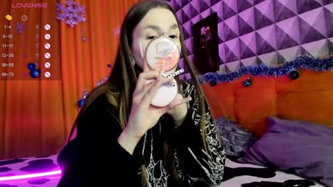 Snapshot of enn_allenn chatting on 28, 12, 2024 enn_allenn online show from 28, 12, 2024
