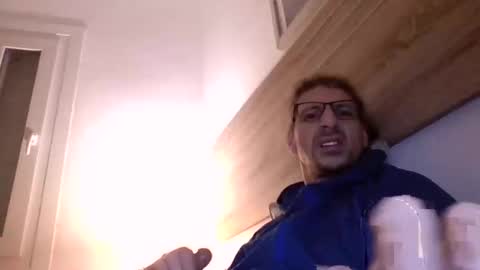 Snapshot of enri222 chatting on 4, 3, 2025 rineking online show from 4, 3, 2025