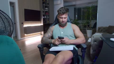 Erik online show from 7, 2, 2025