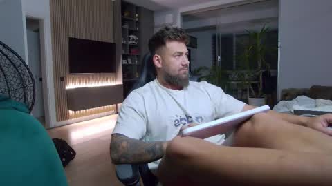 Erik online show from 11, 2, 2025