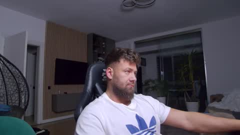 Erik online show from 2, 3, 2025