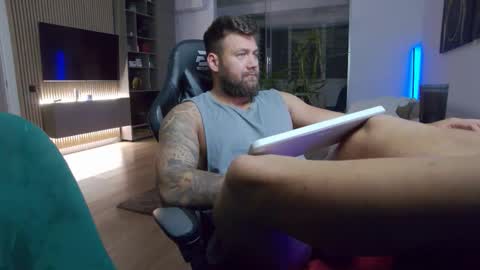 Erik online show from 6, 10, 2025