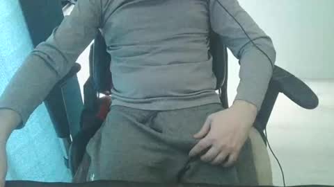 Snapshot of enriquexxx21xxx chatting on 15, 4, 2026 enriquexxx21xxx online show from 15, 4, 2026