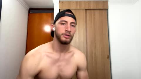 enzo_savage online show from 12, 4, 2026