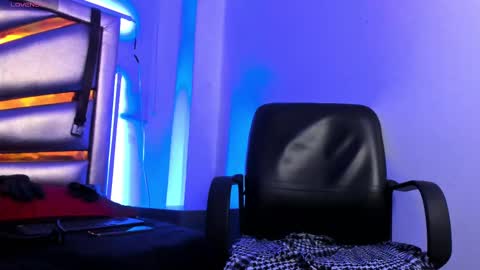Enzo Pratt online show from 25, 2, 2025