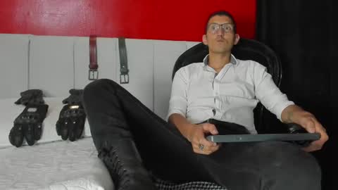 Enzo Pratt online show from 6, 3, 2025