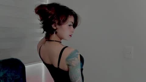 Leyla online show from 21, 2, 2025