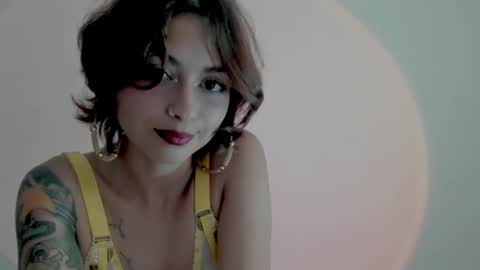 Leyla online show from 6, 3, 2025