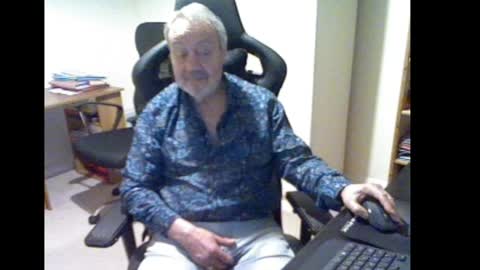 erasmus_d online show from 7, 12, 2024