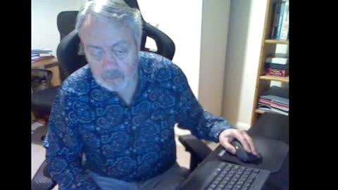 erasmus_d online show from 14, 12, 2024