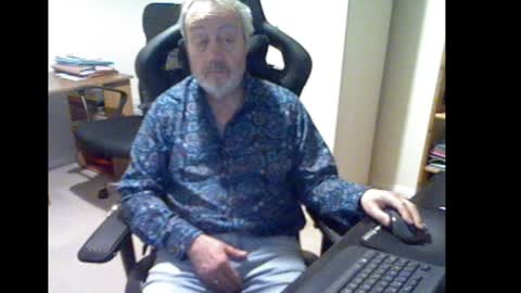 erasmus_d online show from 12, 1, 2025