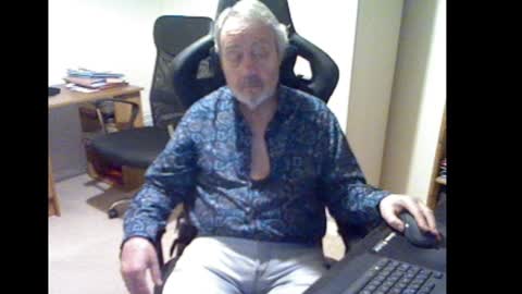 erasmus_d online show from 2, 2, 2025