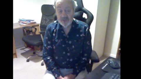 erasmus_d online show from 10, 2, 2025