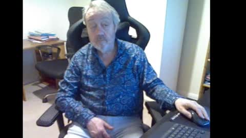 erasmus_d online show from 16, 2, 2025
