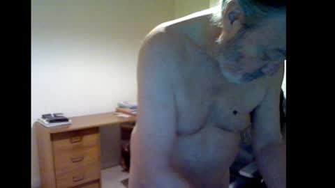 erasmus_d online show from 25, 2, 2025