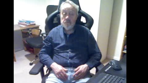 erasmus_d online show from 2, 3, 2025
