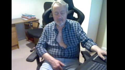 erasmus_d online show from 3, 3, 2025