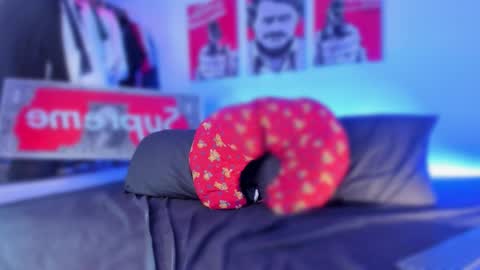 Tht BOSS Eren online show from 14, 12, 2025