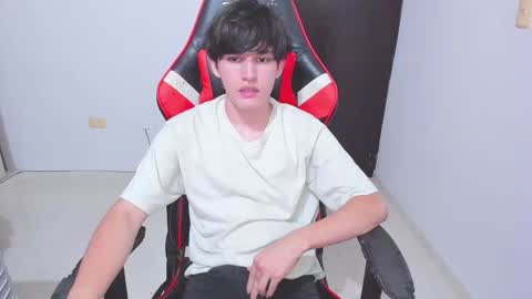 Snapshot of eren_tatakae chatting on 14, 1, 2026 eren_tatakae online show from 14, 1, 2026