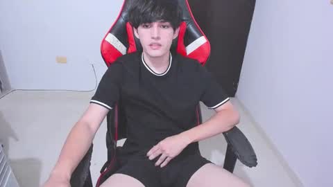 Snapshot of eren_tatakae chatting on 18, 1, 2026 eren_tatakae online show from 18, 1, 2026