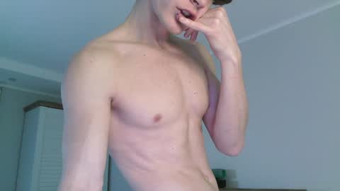 Snapshot of eric_crush chatting on 8, 1, 2025 Eric Crush online show from 8, 1, 2025
