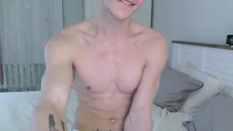 Snapshot of eric_crush chatting on 15, 2, 2025 Eric Crush online show from 15, 2, 2025