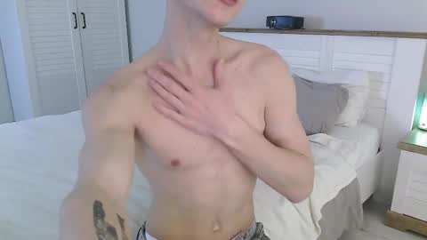 Snapshot of eric_crush chatting on 22, 2, 2025 Eric Crush online show from 22, 2, 2025