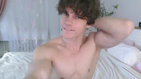 Snapshot of eric_crush chatting on 2, 4, 2026 Eric Crush online show from 2, 4, 2026