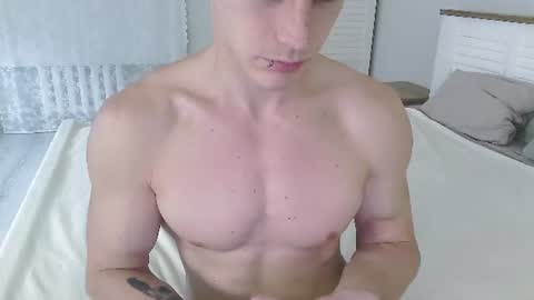 Snapshot of eric_crush chatting on 22, 6, 2026 Eric Crush online show from 22, 6, 2026